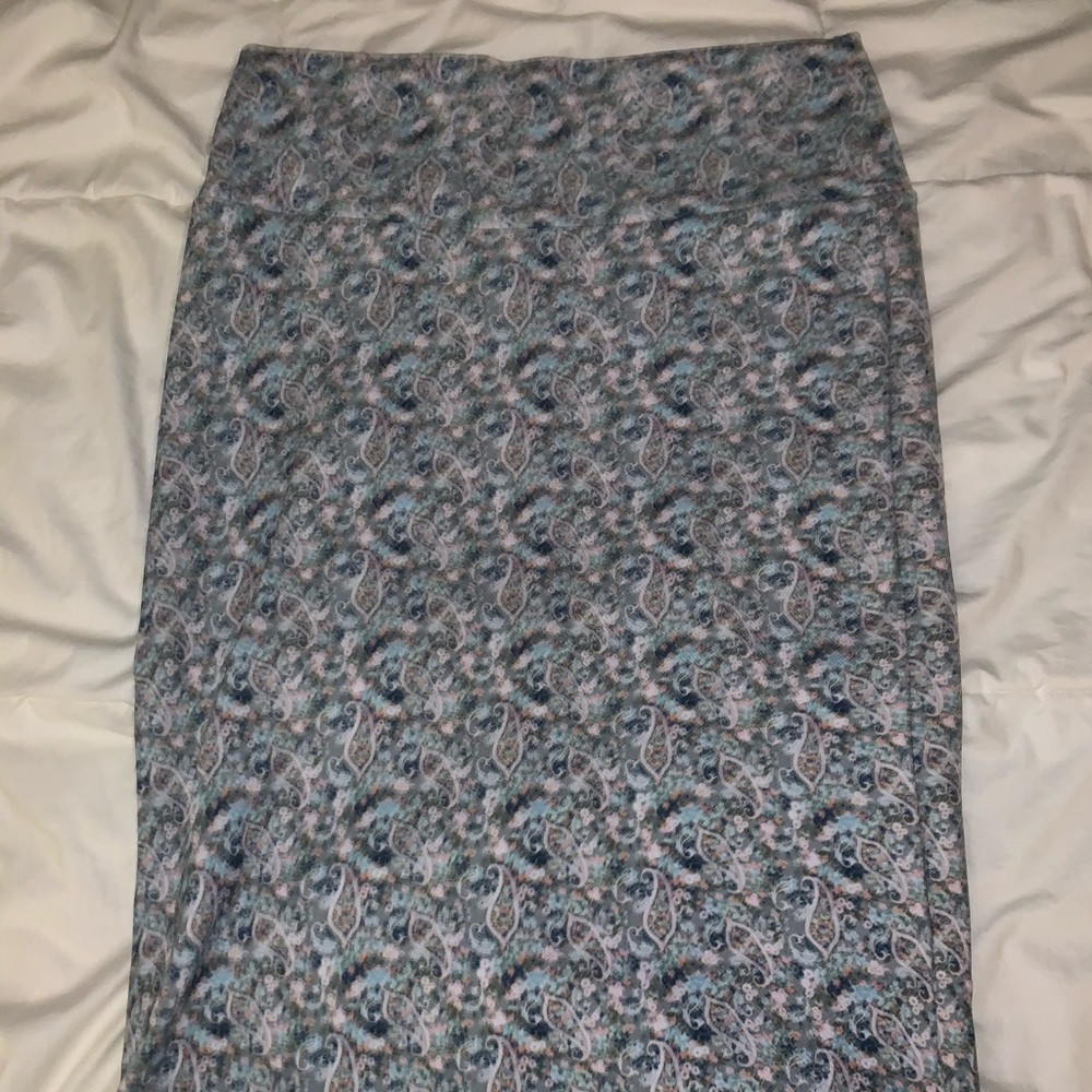 LulaRoe Cassie pencil skirt